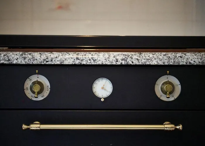 Апартаменти Casa Renata Free Covered Private Parking *